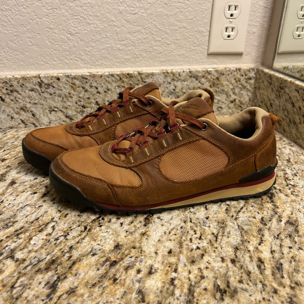 Danner Jag Low Mens Monks Robe/Chili Leather 3in Hiking Shoes